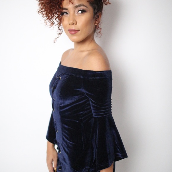 Blue velvet Dress - Picture 5 of 8